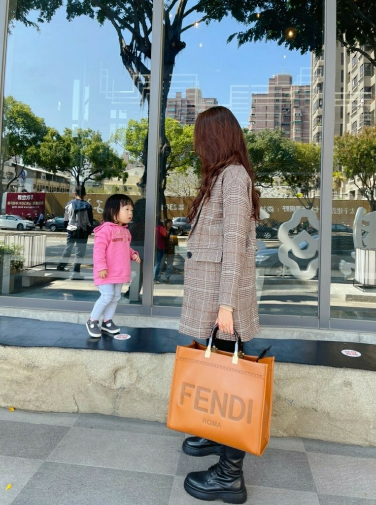 【開箱文】2021 FENDI ♥老公給的大紅包-棕色中型款