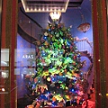 Christmas windows 013.jpg