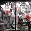 Christmas windows 058.jpg