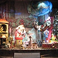 Christmas windows 072.jpg