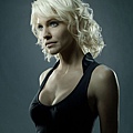 tricia-helfer-as-number-6-on-bsg.jpg