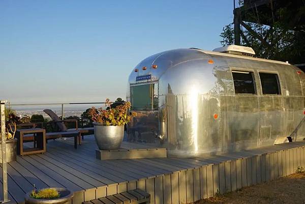 airstream0404.jpg