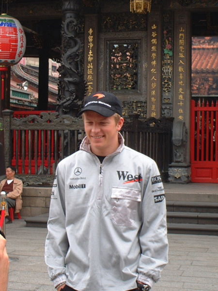 450px-Kimi_Raikkonen_2002_Taiwan.jpg