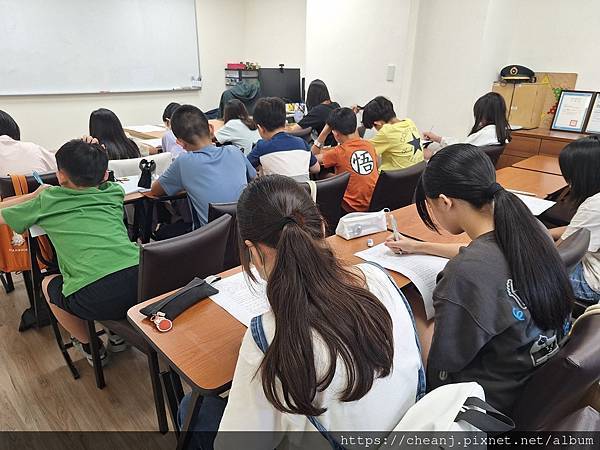 升私中小三~小六備戰課程 🎯 衝刺頂尖私中|奠定黃金學力關鍵 升私中小三~小六備戰課程 🎯 衝刺頂尖私中|奠定黃金學力關鍵