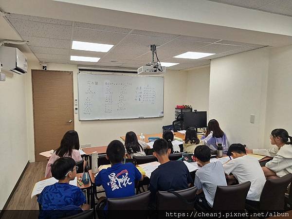 升私中小三~小六備戰課程 🎯 衝刺頂尖私中|奠定黃金學力關鍵 升私中小三~小六備戰課程 🎯 衝刺頂尖私中|奠定黃金學力關鍵