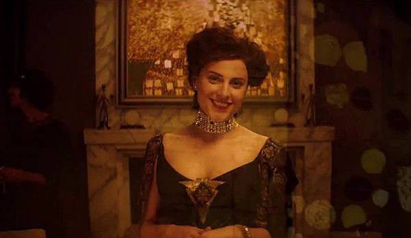 woman-in-gold02.jpg woman-in-gold02.jpg