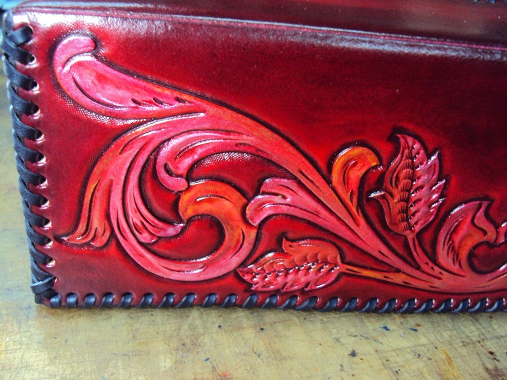 頂級奢華 紅色系唐草圖案精緻皮雕面紙盒 6  