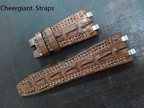 AP ROO brown horn back croco strap, 28x20mm, 62x110mm, thick 6.5mm taper to 3.5mm, dual cream stitch. 01 