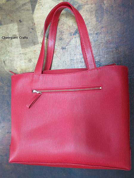 紅色水波紋皮雕托特包. Red rippled tote leather bag.09
