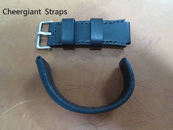 5.11 tactical series black cowskin strap, 21.9(29)x26mm, 85x135mm, thick 5.5mm taper to 3.5mm. 軍錶05