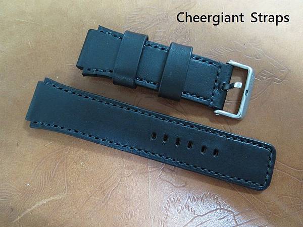 5.11 tactical series black cowskin strap, 21.9(29)x26mm, 85x135mm, thick 5.5mm taper to 3.5mm. 03