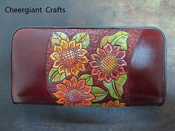 Double zipper leather wallet, Sunflowers hand carved pattern. 太陽花皮雕雙拉鍊真皮皮包. 01
