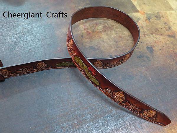 Hand carved Lotus and carp pattern belt, 4.0CM in width. 鯉魚與蓮花圖案手工皮雕皮帶四公分寬. 07