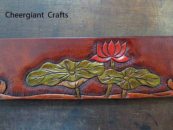 Hand carved Lotus and carp pattern belt, 4.0CM in width. 鯉魚與蓮花圖案手工皮雕皮帶四公分寬. 05