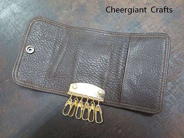 深咖啡色荔枝紋牛皮鎖匙包. Dark brown grained leather 6 rings key case. 03