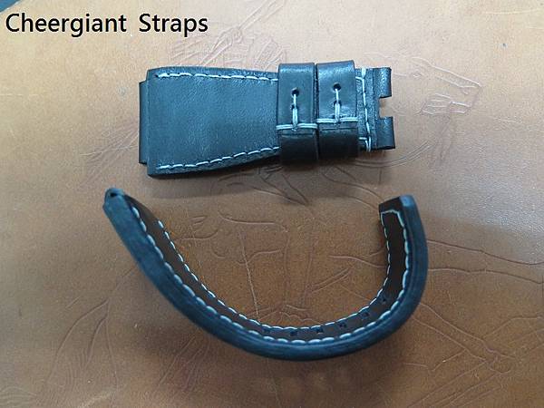 BR-02 black leather strap 26x24mm, 78x120mm, thick 5.0mm taper to4.0mm, gray stitching. 03.JPG