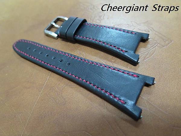 IWC Big Ingenieur black leather strap,28x18mm,73x115mm,thick 5.0mm taper to 3.2mm,red stitching.02.JPG