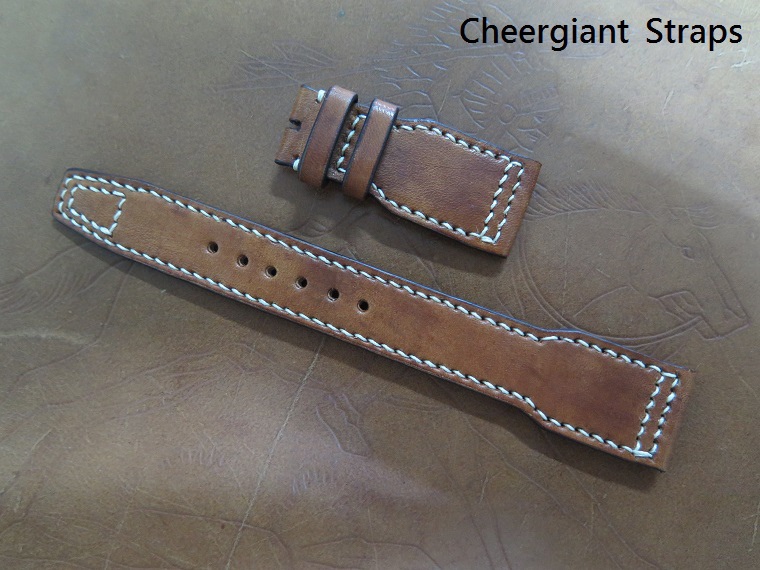 IWC Big Pilot honey brown leather strap,22x18mm,55x145mm,thick 4.0mm taper to 2.5mm,cream stitch.01 .JPG