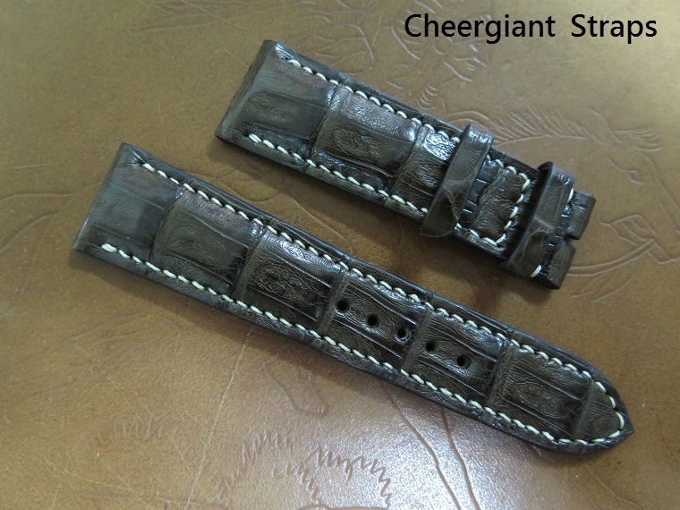 Panerai Radiomir padded dark brown crocodile strap,23x20mm,75x115mm,thick 5.5mm taper to 3.8mm,cream stitching.02.JPG