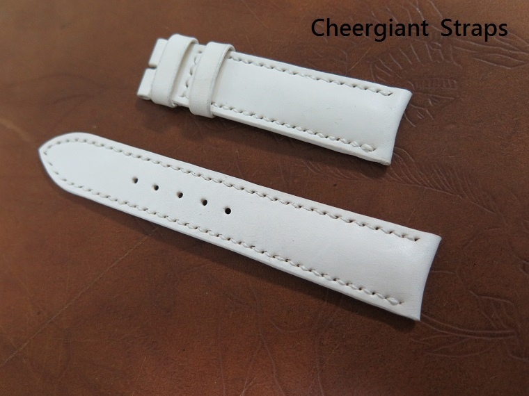 MONTBLANC curved end padded white leather strap,19x17mm,70x105mm,thick 4.5mm taper to2.9mm.01 .JPG