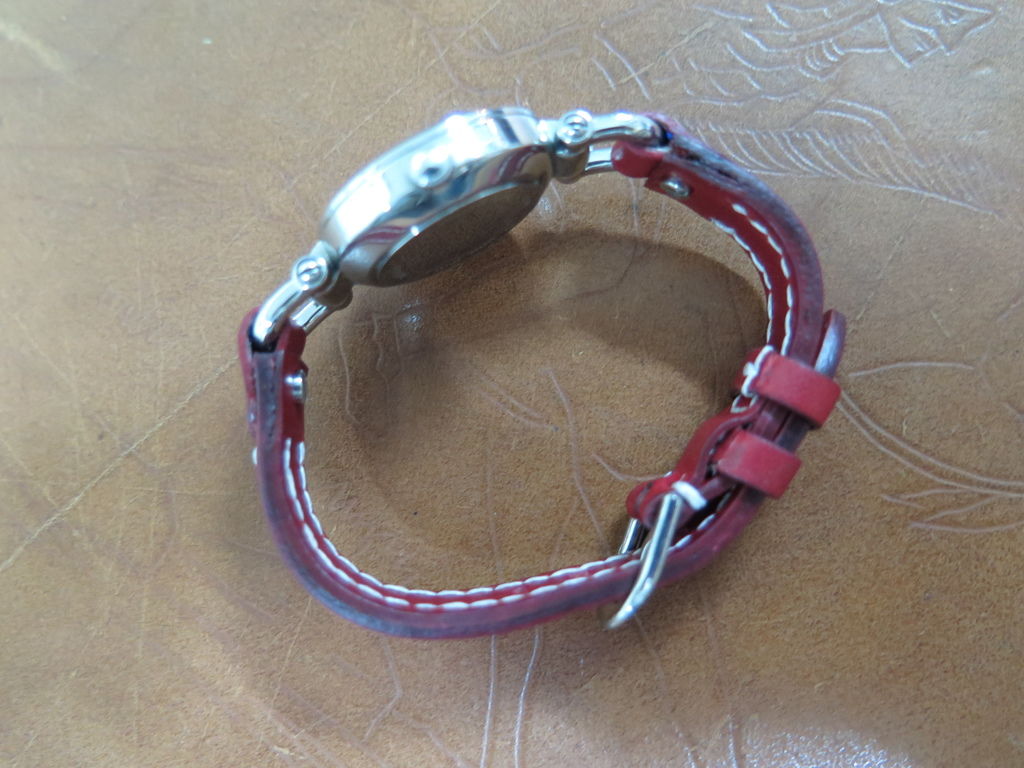 FOSSIL red saddle calf skin strap,10x10mm,55x95mm, thick 2.9mm taper to 2.7mm,white stitching.06.JPG