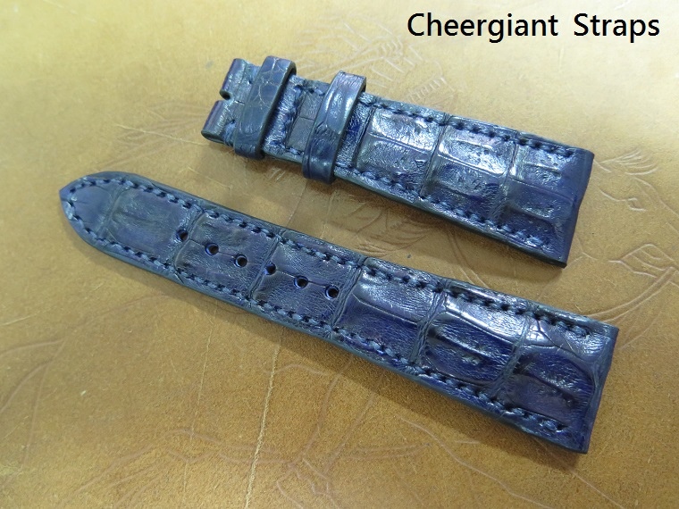 Padded dark blue little horn crocodile straps,24x18mm,75x115mm,thick 5.0mm taper to3.0mm,match stitching.03.JPG