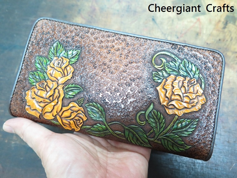 玫瑰圖案外拉鍊長皮夾手拿包. Hand carved rose pattern zipper long wallet clutch bag. 01 .JPG