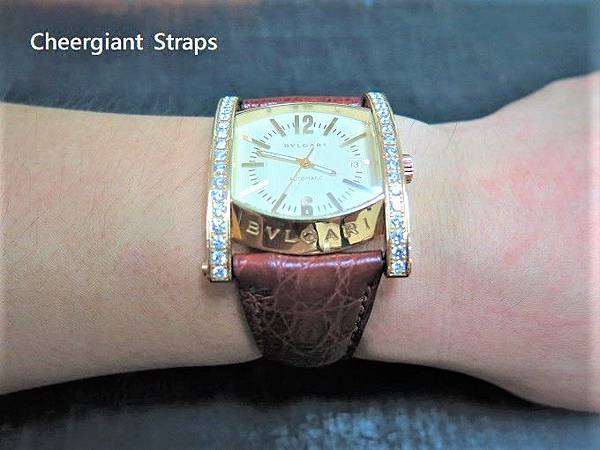 Bvlgari Assioma Burgundy  crocodile strap, 28.6x15.6mm, 68x115mm,thick 5.5mm taper to 2.0mm.A1  .JPG