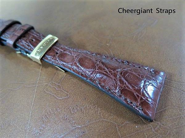 Bvlgari Assioma Burgundy  crocodile strap, 28.6x15.6mm, 68x115mm,thick 5.5mm taper to 2.0mm, match stitching.04.JPG