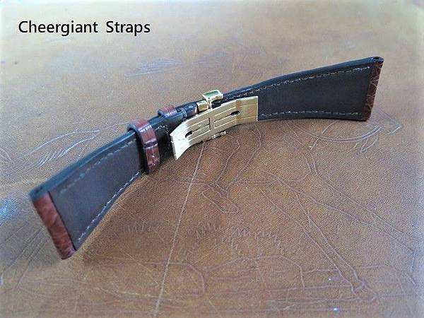 Bvlgari Assioma Burgundy  crocodile strap, 28.6x15.6mm, 68x115mm,thick 5.5mm taper to 2.0mm, match stitching.11.JPG