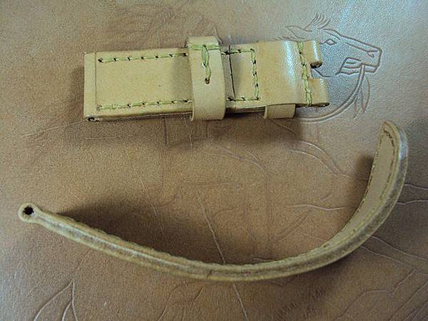 Svw535 Anonimo custom strap, ( big lug holes, thin leather.) 03.JPG