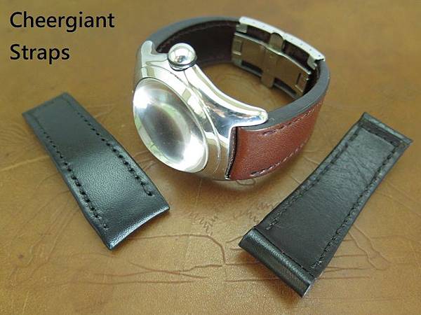 CORUM BUBBLE black leather strap,23.9x19.9mm,72x72mm, thick 6.5mm taper to 2.8mm.07 .JPG