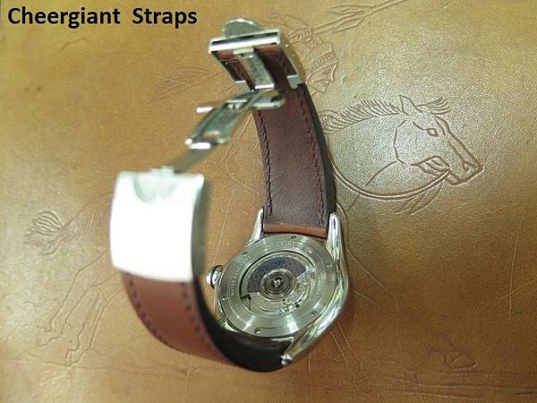 Corum Bubble dual spring bars brown leather strap,23.9x19.9mm,72x72mm, thick 6.5mm taper to 2.8mm.07.JPG