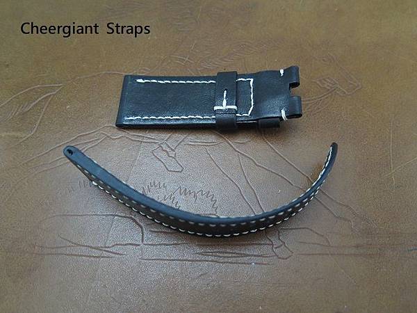 Panerai black leather strap, 24x22mm, 75x115mm, thick 4.0mm taper to 1.8mm, white stitching. 05.JPG