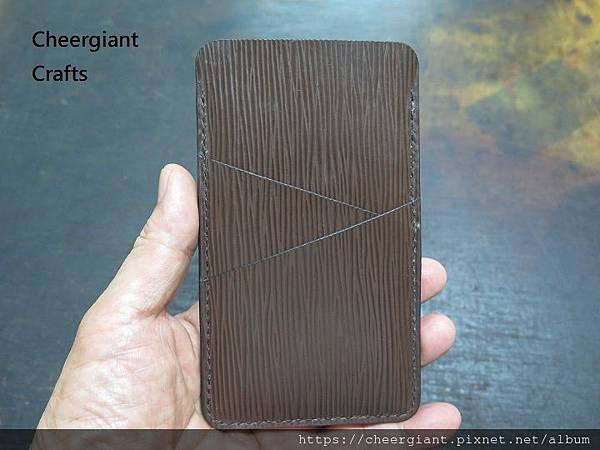 Iphone 8 mobile phone dark brown rippled leather case can store cards and cash. 01  