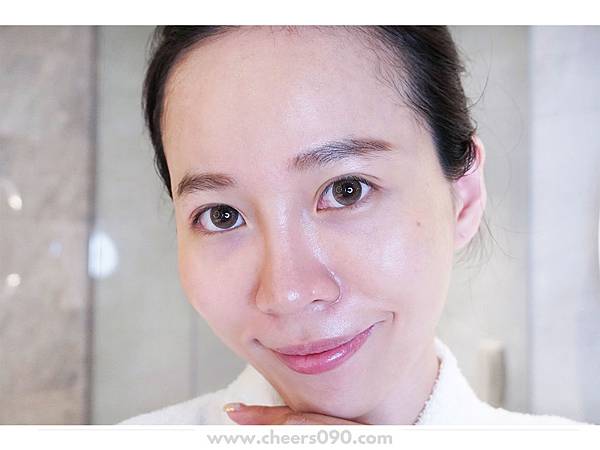 晒后镇定肌研美白淡斑凝露25.jpg