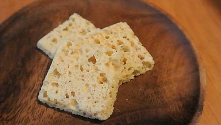 Sonoma cheese crisps-3.JPG