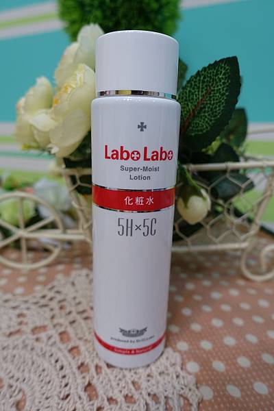 labo labo多機能保濕化妝水1.JPG