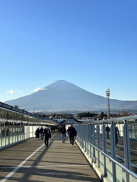 【國外旅遊】搭星宇遊東京「御殿場」outlet 全日本最大o