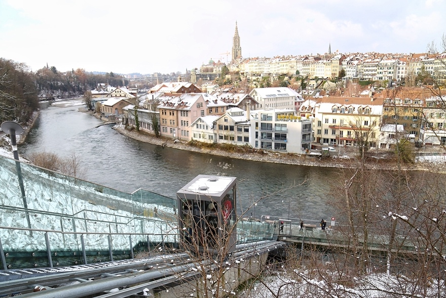 010-01.jpg 010-01.jpg