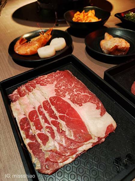 【食記】新北三重超強和牛燒肉海陸 $659起燒烤吃到飽~『名