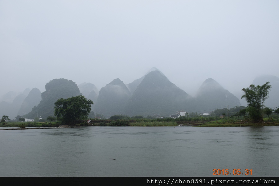 陽朔遇龍河竹筏漂流~湘桂之旅