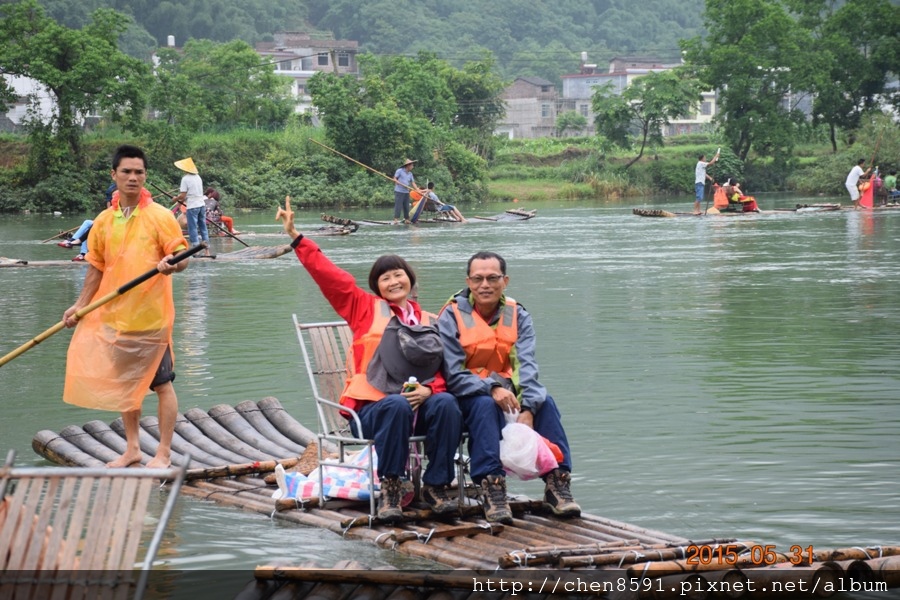 陽朔遇龍河竹筏漂流~湘桂之旅