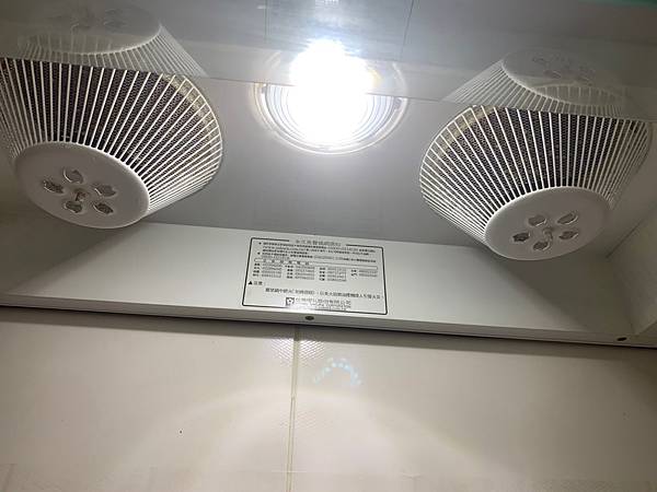 開箱｜優品柴語錄聯名-高效浴廁水垢清潔劑/強效浴室深層除霉清