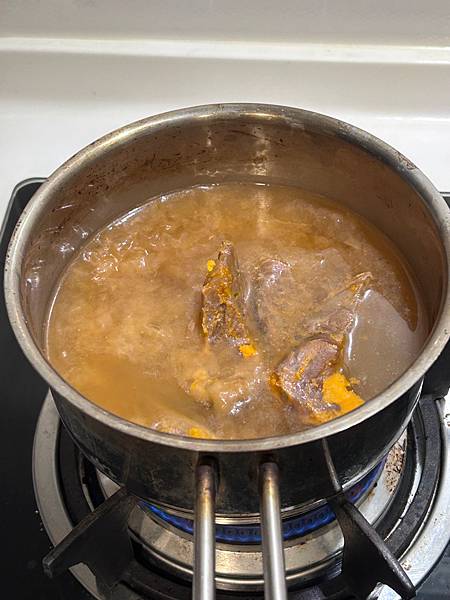 開箱｜新上市-老協珍牛肉麵你吃過了嗎?獨創滾刀塊切法完美讓肉