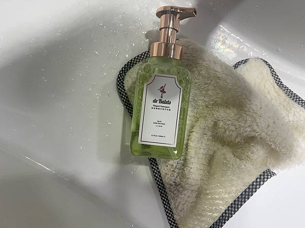 開箱｜貼心守護衣物好幫手:de Balets小巴黎-衣物卸妝