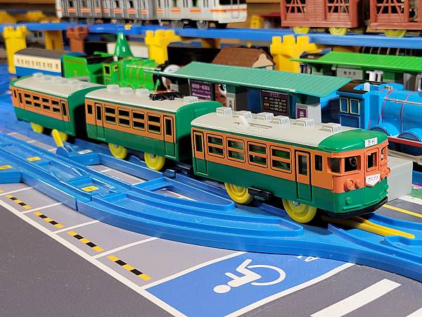 東海型急行電車, Plarail, Tomy 東海型急行電車, Plarail, Tomy