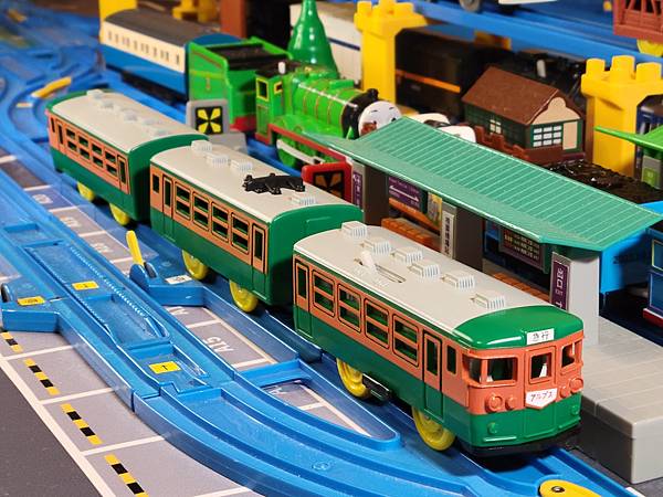 東海型急行電車, Plarail, Tomy 東海型急行電車, Plarail, Tomy