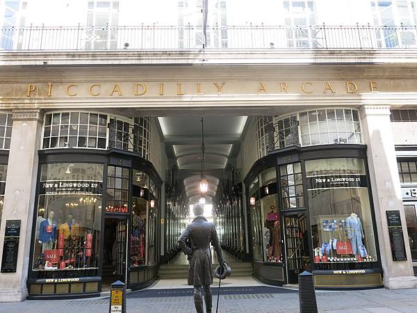 01-Piccadilly Arcade,  London-成寒.JPG