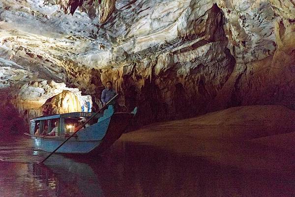 Phong Nha cave